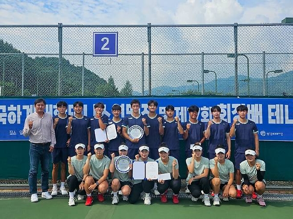 제 41회 전국 하계 대학 테니스 연맹전 남녀 단체전 석권 대표이미지