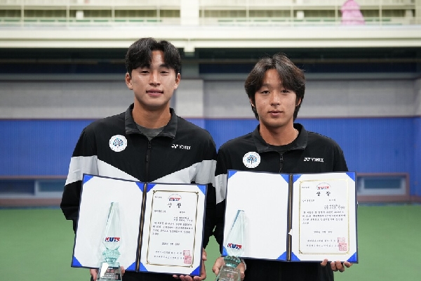 명지대 추주훈-한찬희 조가 제81회 전국학생테니스선수권대회 대학부 남자복식 정상 대표이미지
