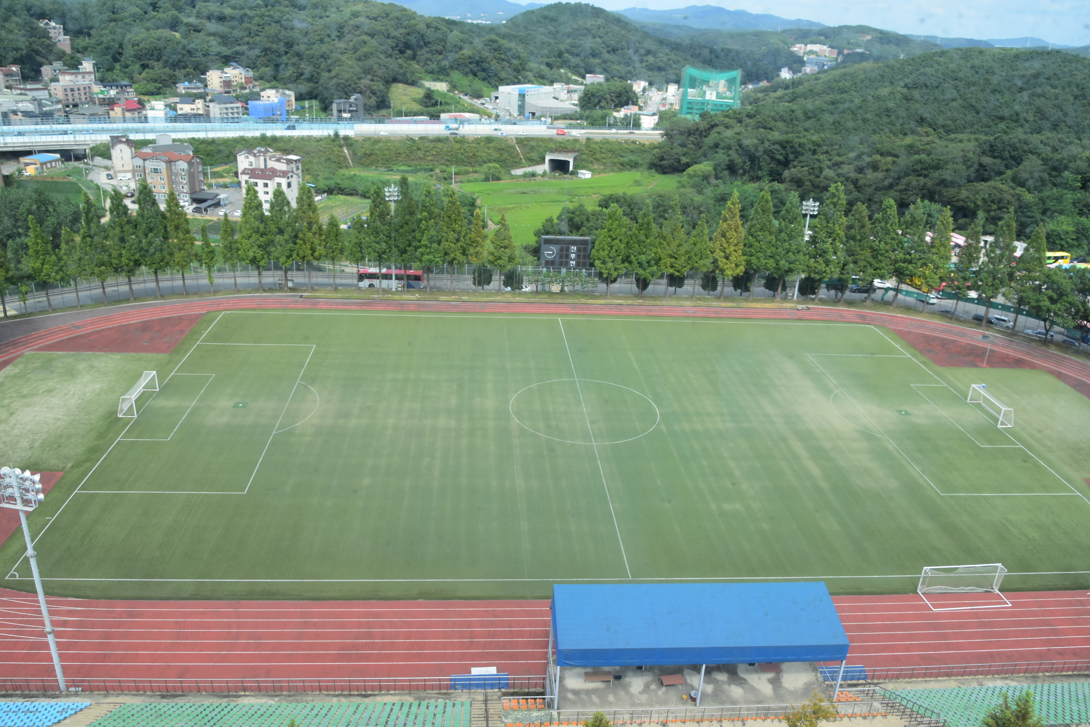 축구장 전경 1번째 첨부파일 이미지